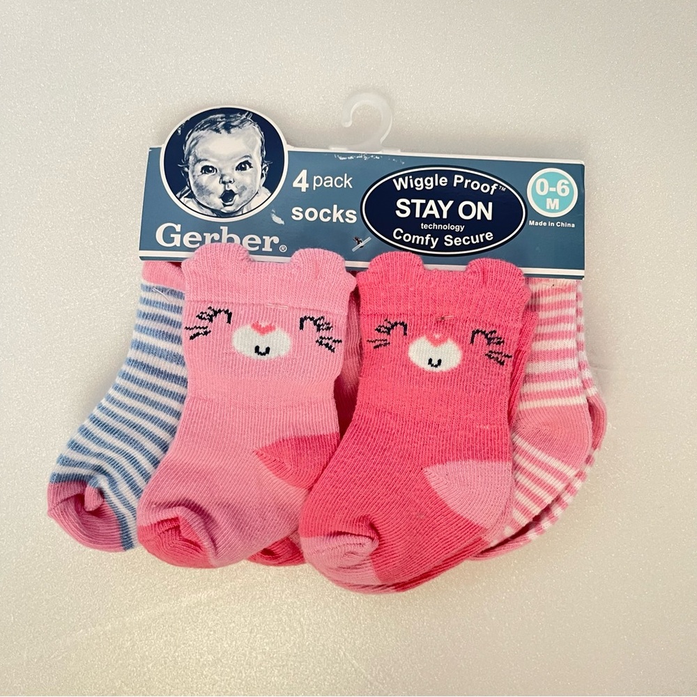 Gerber NEW Baby 0-6 months Socks. Pink & Blue 4 Pack. Never opened or used.